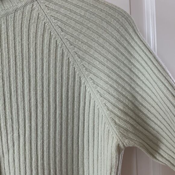 Vintage Mendocino 100% Cashmere Ribbed mint green Turtleneck Sweater size Medium - Picture 6 of 7